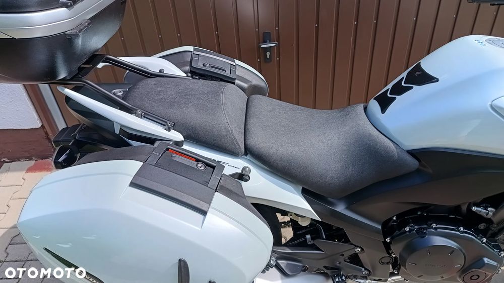 Honda CBF - 11