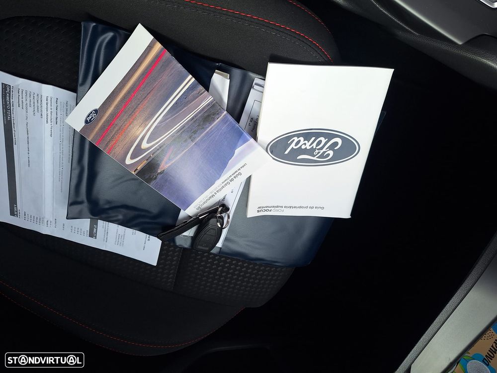Ford Focus 1.0 EcoBoost MHEV ST-Line - 22