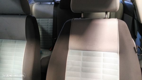 Para Peças Volkswagen Polo (9N_) - 4
