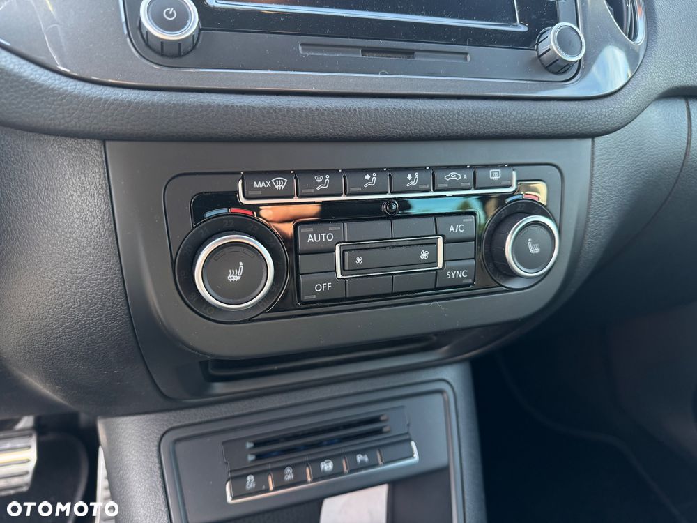 Volkswagen Tiguan - 16