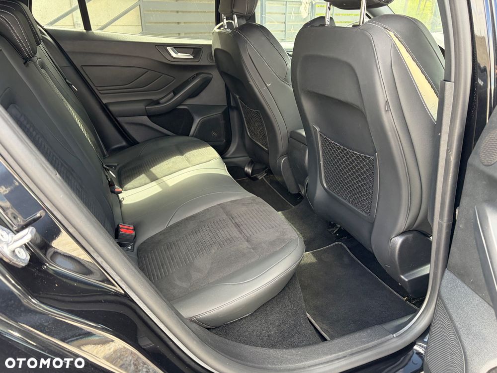 Ford Focus 2.0 EcoBlue ST - 30