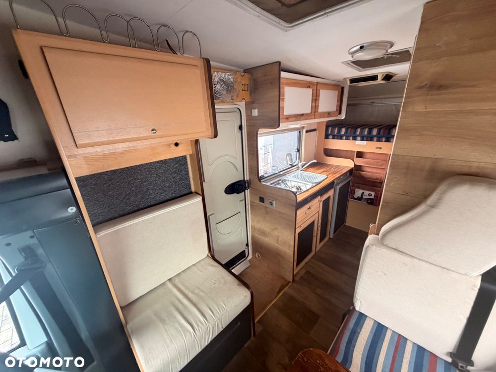 Ford Transit - 13