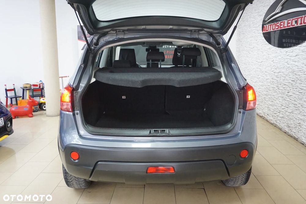 Nissan Qashqai 2.0 dCi DPF tekna - 12
