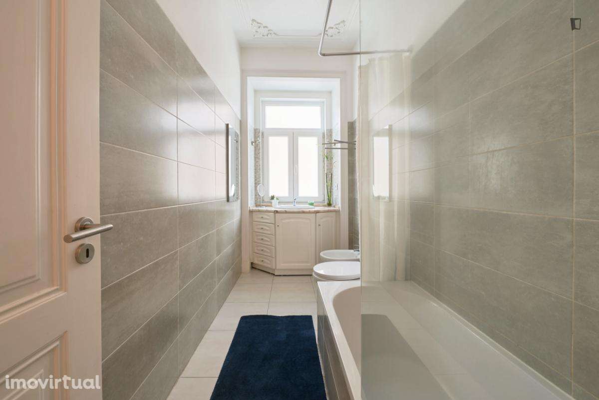 Apartamento com 3 quartos - localizado em Penha Lisbon - Grande imagem: 3/34