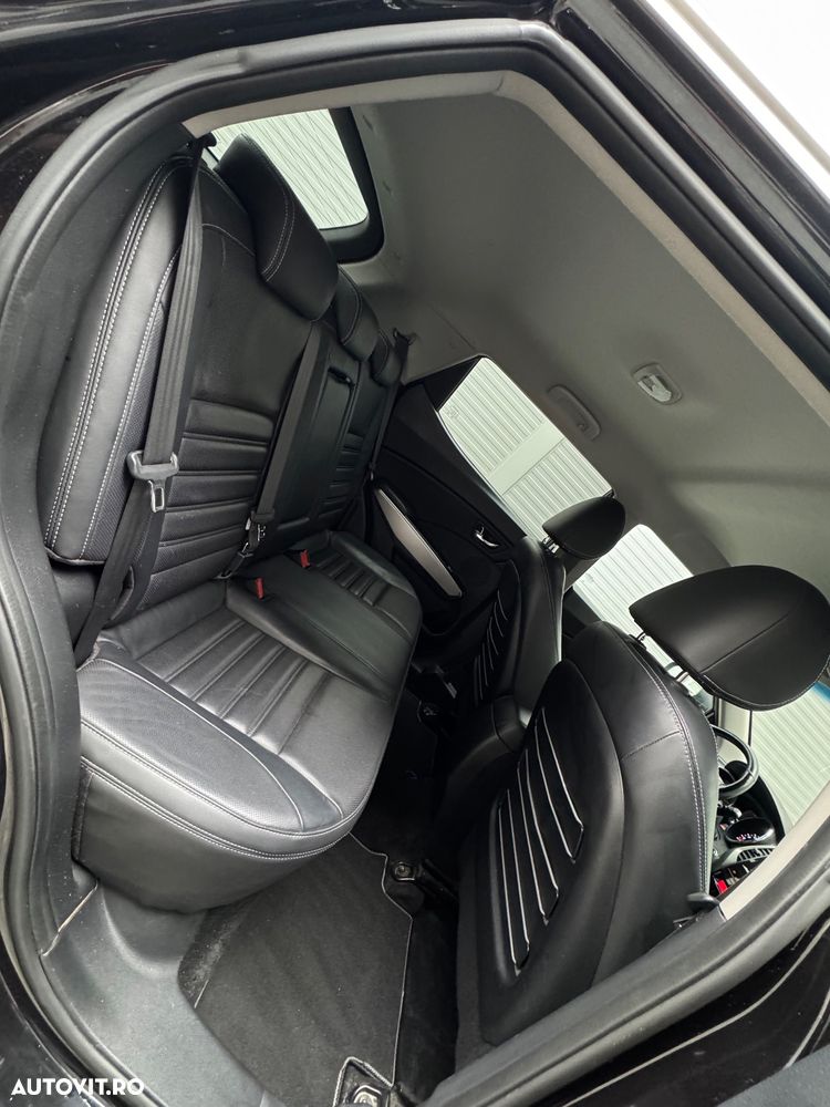 SsangYong Tivoli - 13