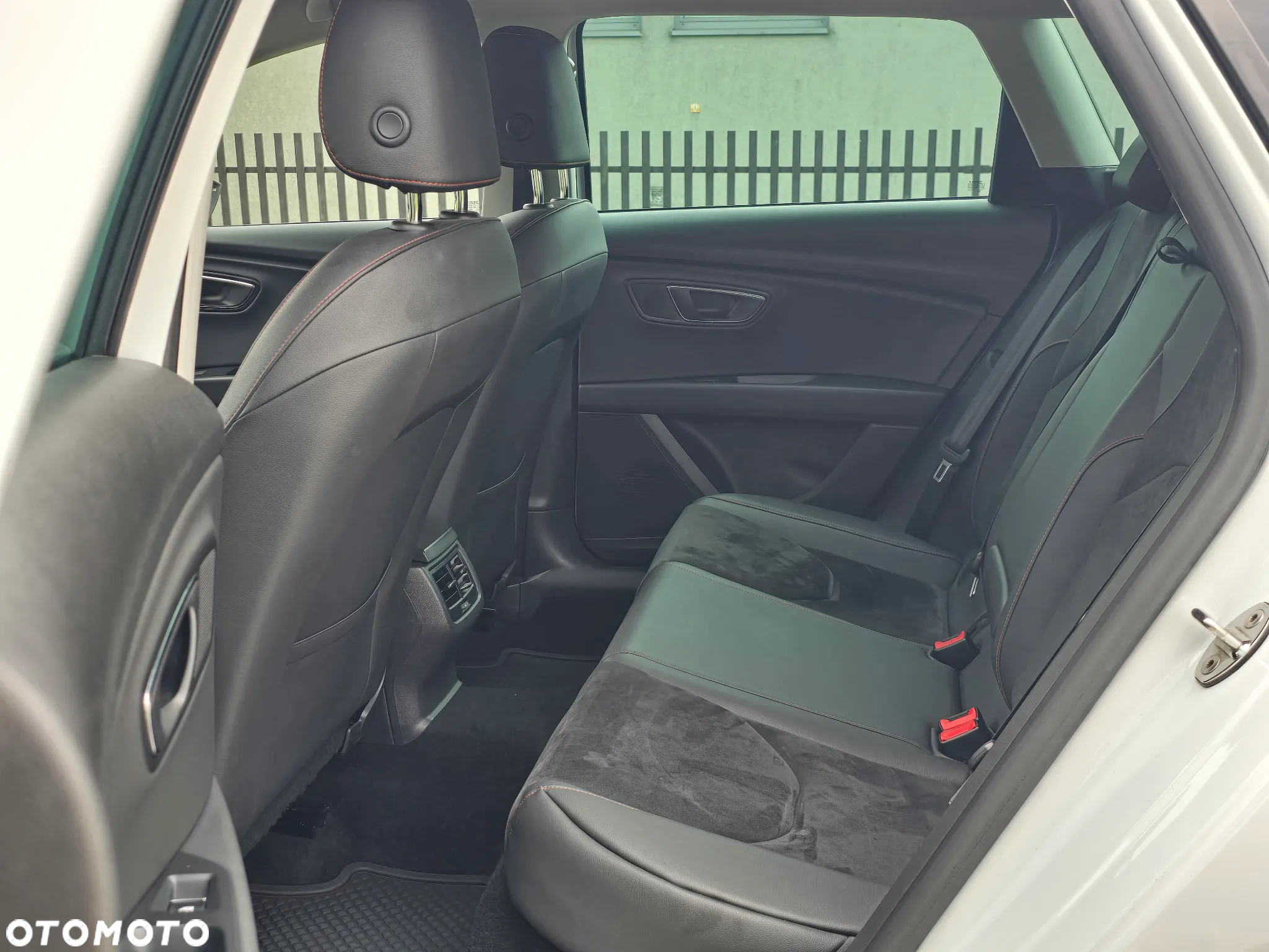 Seat Leon ST 2.0 TDI Start&Stop FR - 12