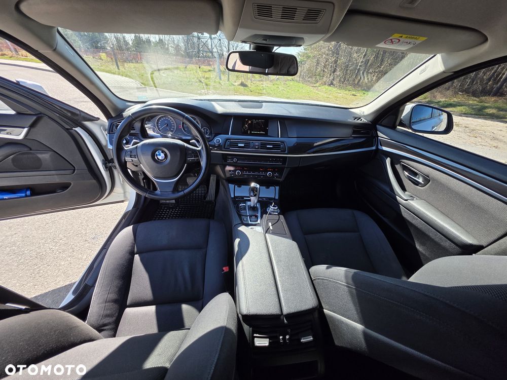 BMW Seria 5 520d - 13