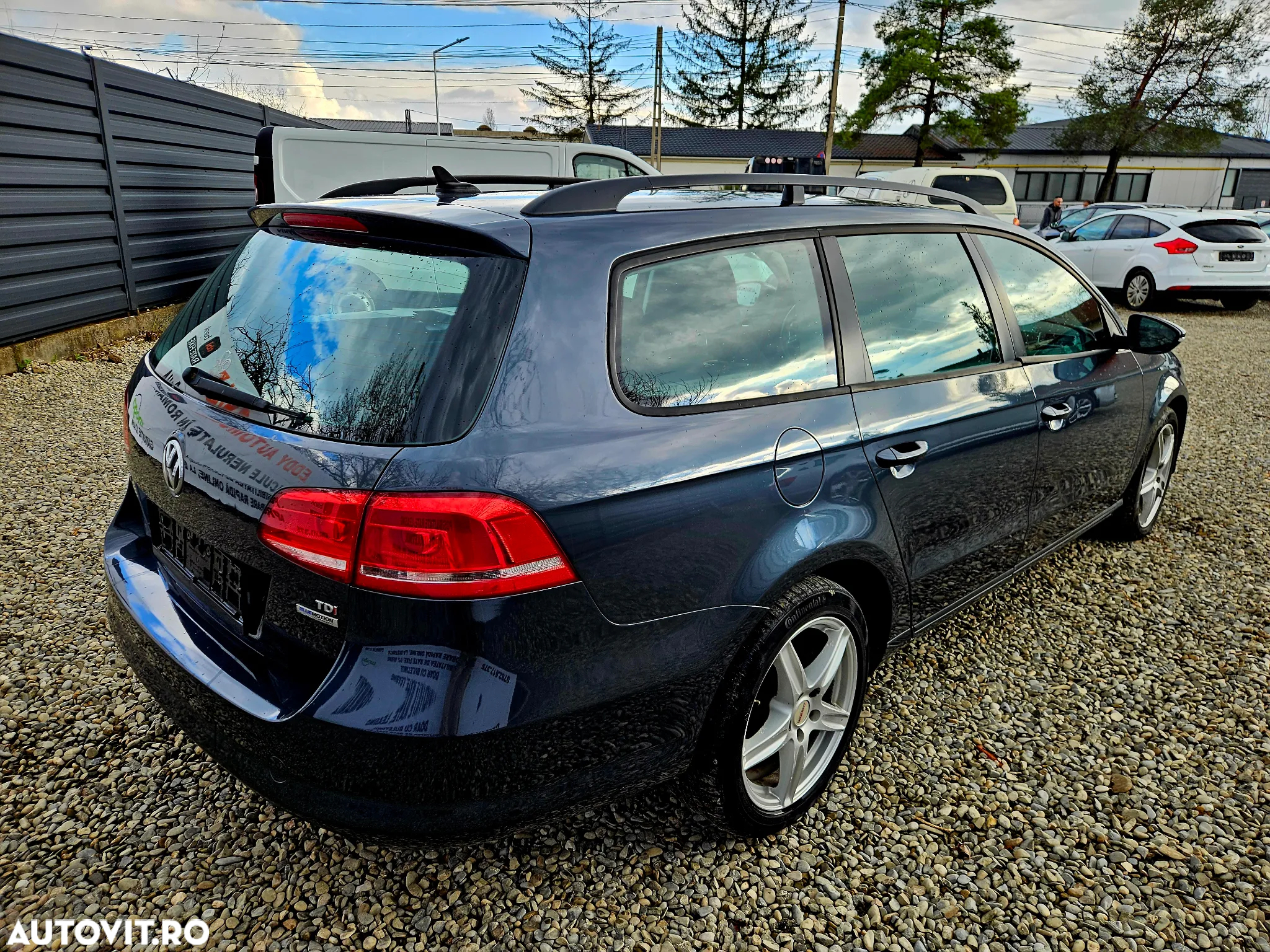 Volkswagen Passat Variant 1.6 TDI BlueMotion Technology Trendline - 4