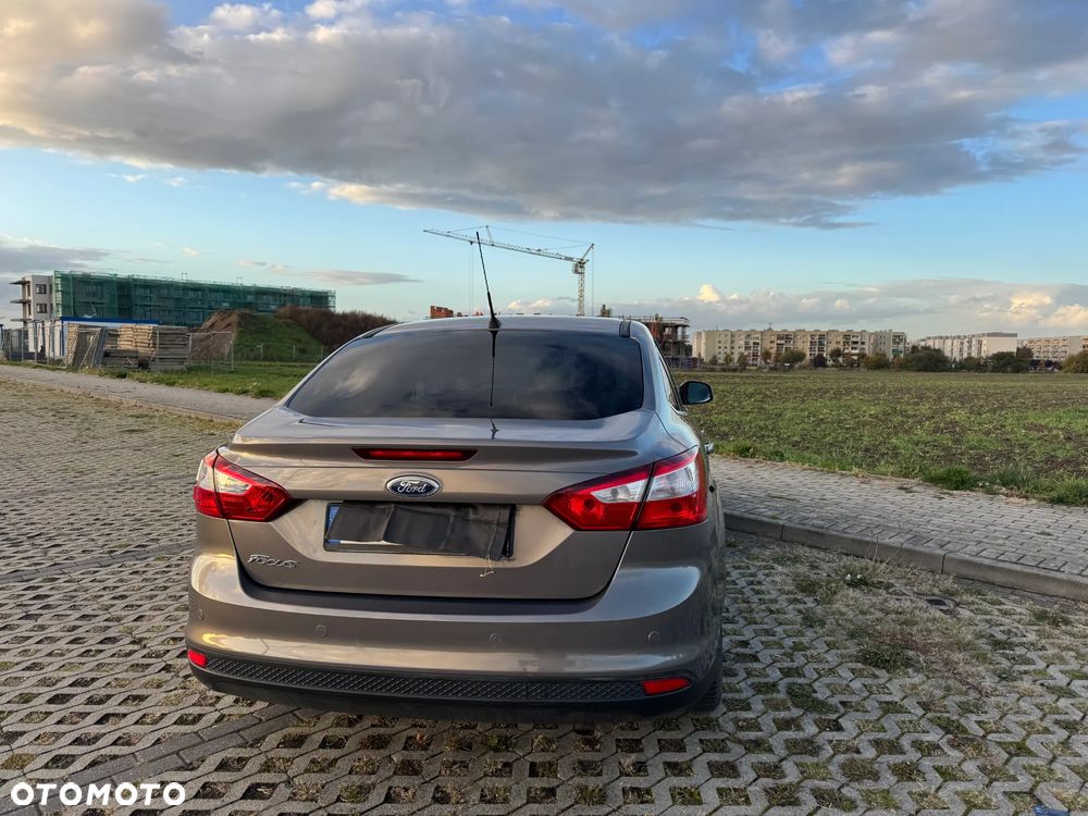 Ford Focus 2011 photo 4