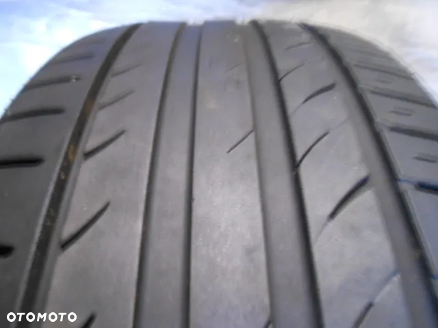 OPONY 235/45R18 TRACMAX XPRIVILO TX 3 DOT 0822 / 4320 6MM - 3