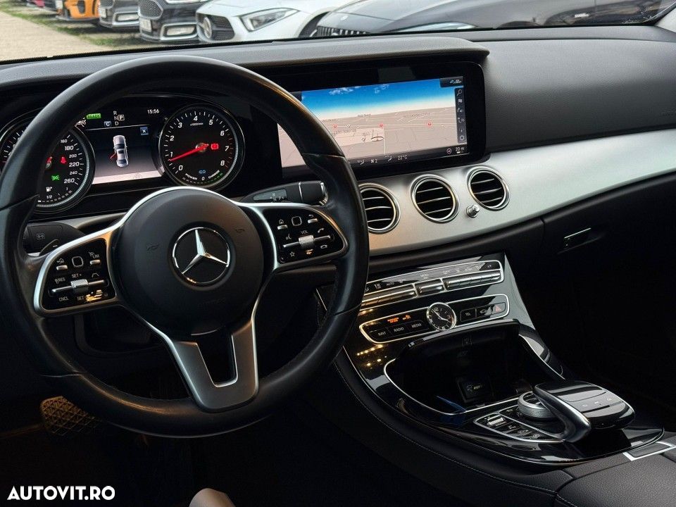 Mercedes-Benz E - 14