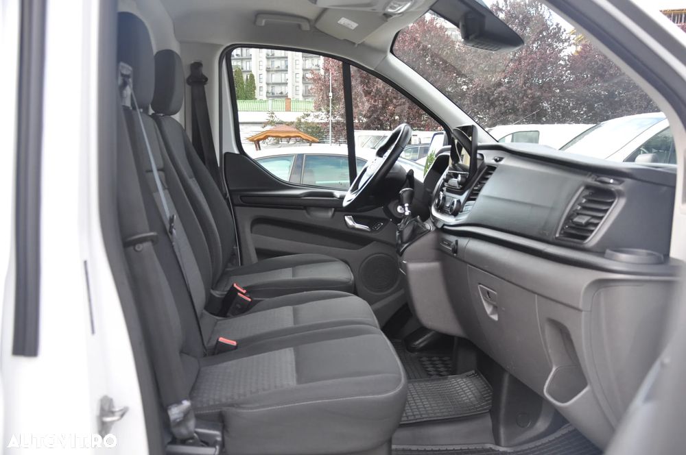 Ford Transit Custom - 11