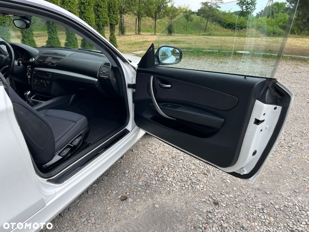BMW Seria 1 116i - 17