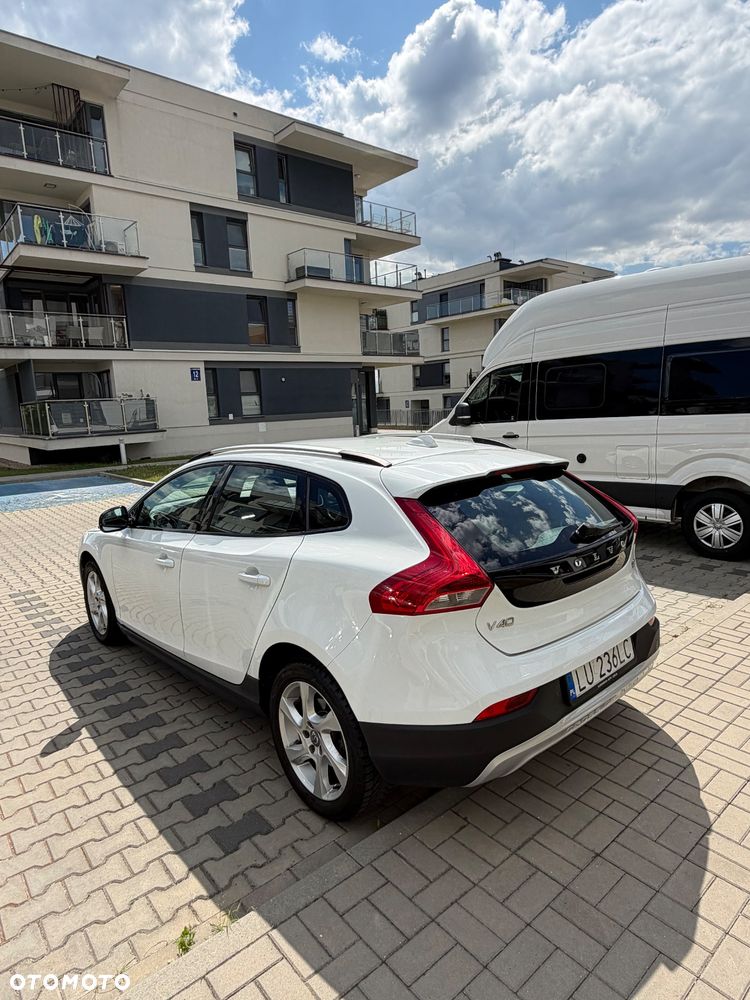 Volvo V40 Cross Country D2 Momentum - 8