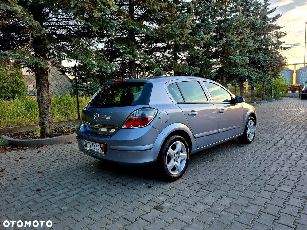 Opel Astra - 16