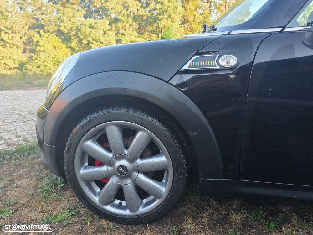 MINI 3 Portas Cooper D - 3