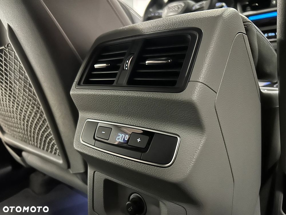 Audi Q5 40 TDI quattro S tronic S line - 28