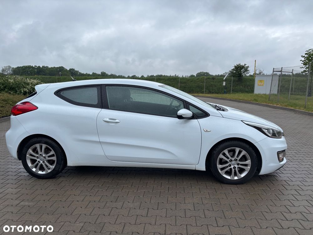Kia Ceed 1.6 GDI Business Line - 11