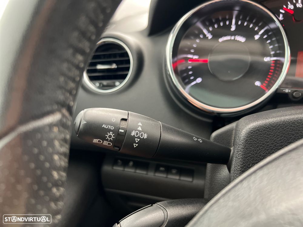 Peugeot 5008 1.6 BlueHDi Style - 19