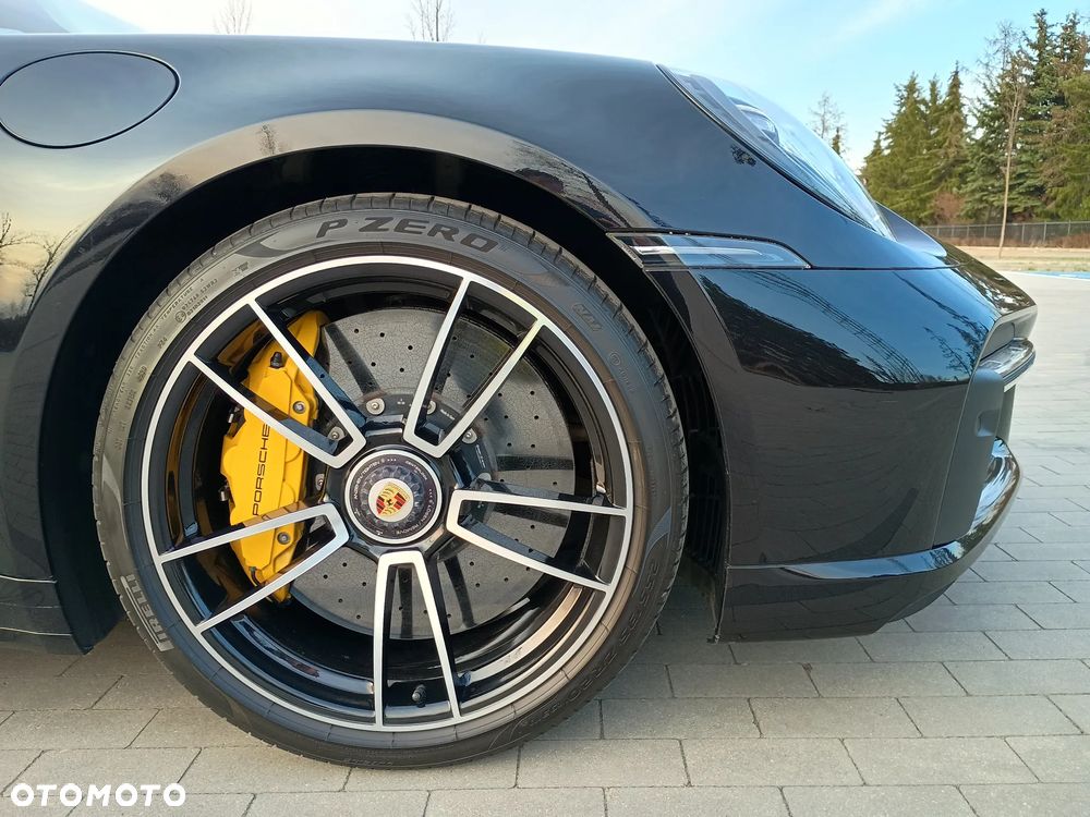 Porsche 911 Turbo S - 10