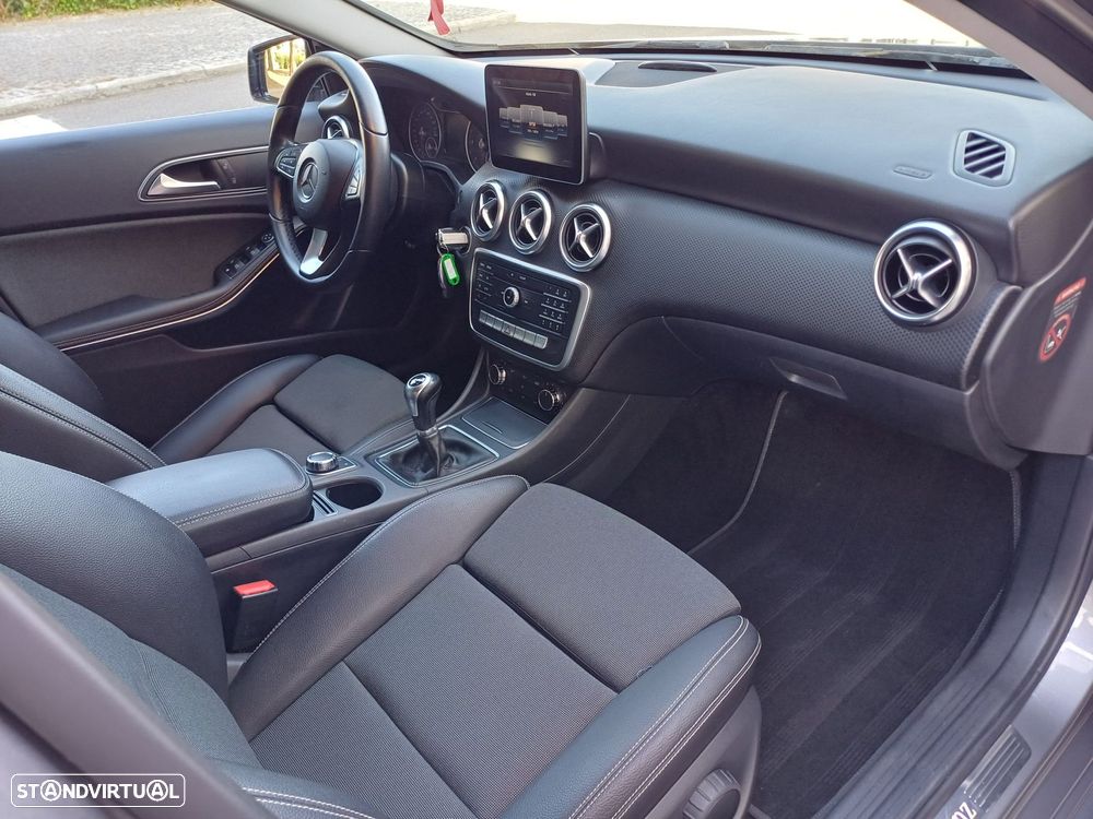 Mercedes-Benz A 180 d Urban - 11
