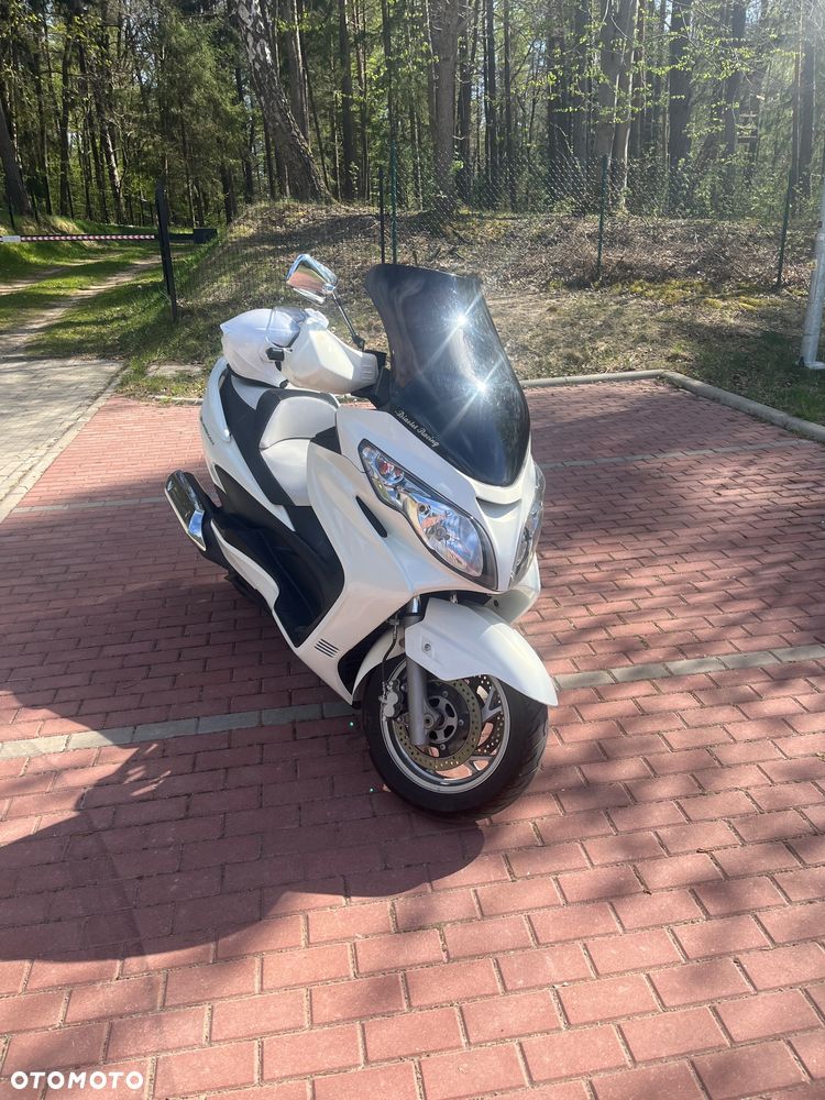 Suzuki Burgman - 7