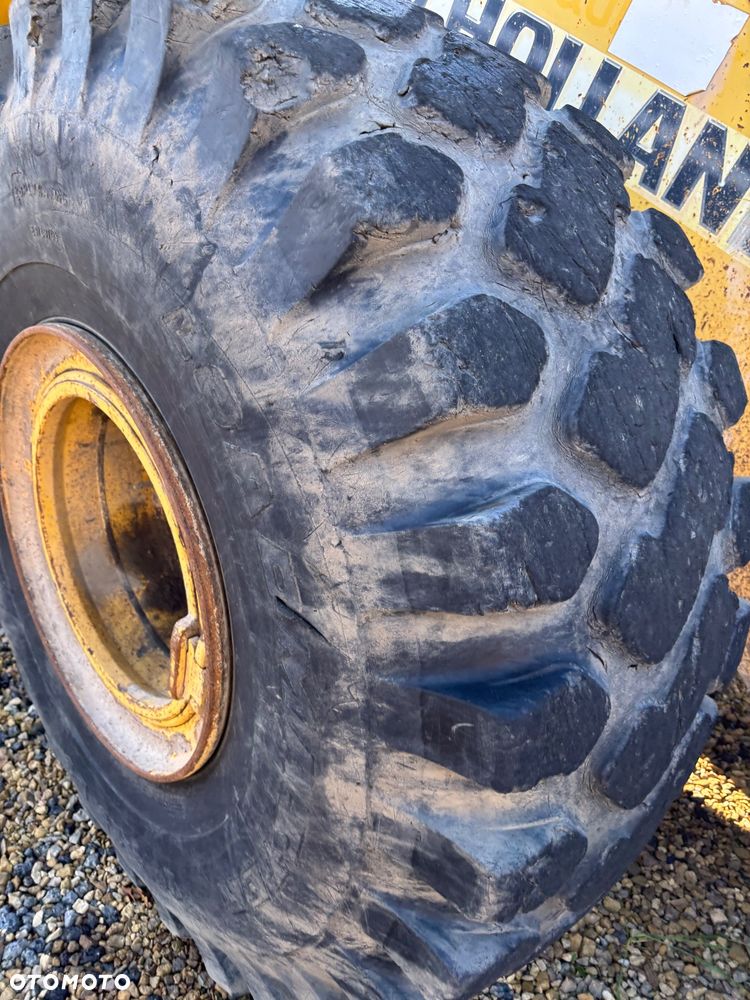 New Holland W270B ładowarka 24tony 4,5m3 2007r bez luzów CUMINS - 16