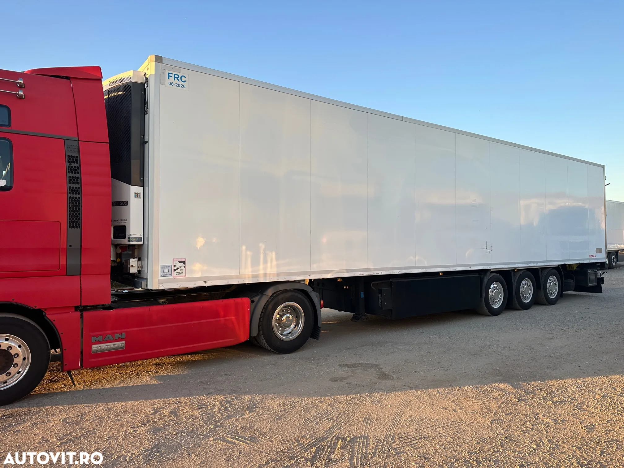 Kögel SN24 Frigo Thermo King SLX300-H 2.72 - 4