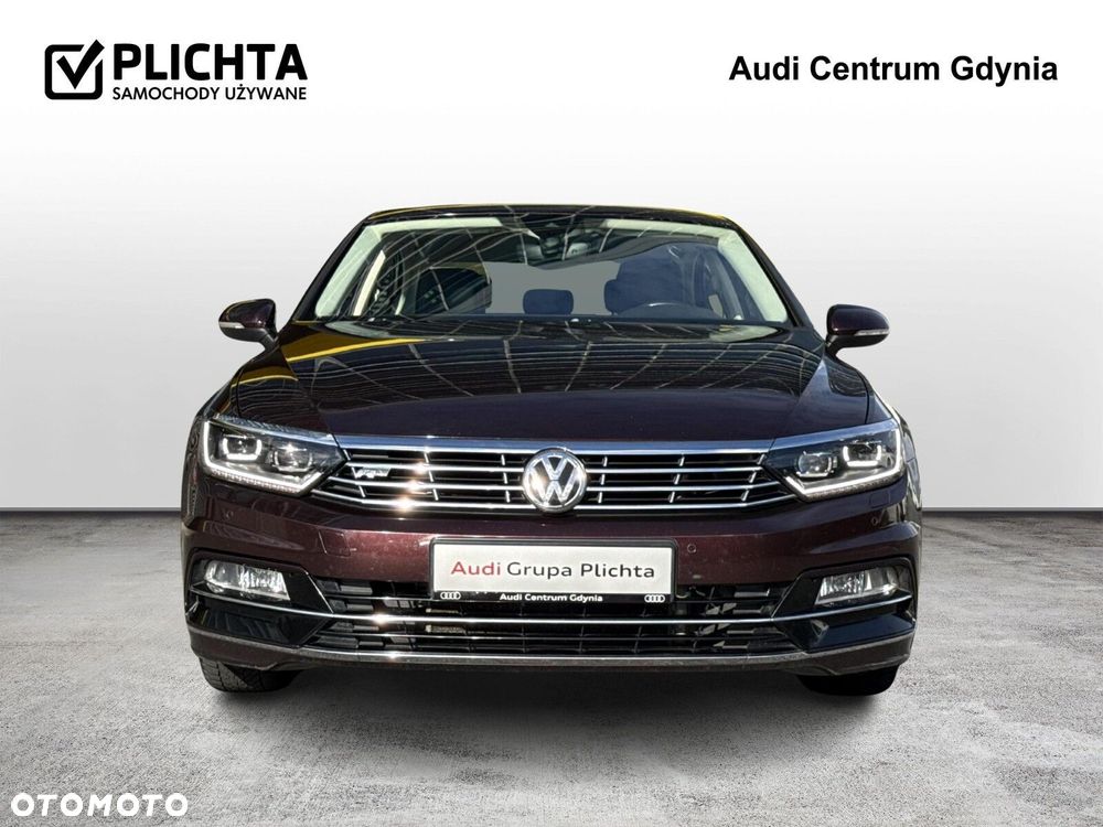 Volkswagen Passat - 2