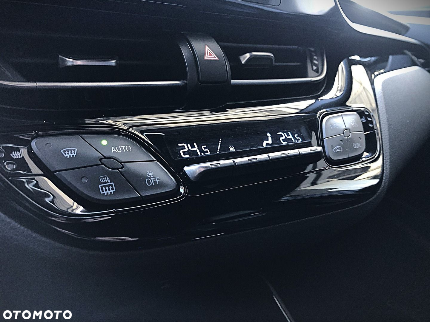Toyota C-HR 1.8 Hybrid Selection - 18