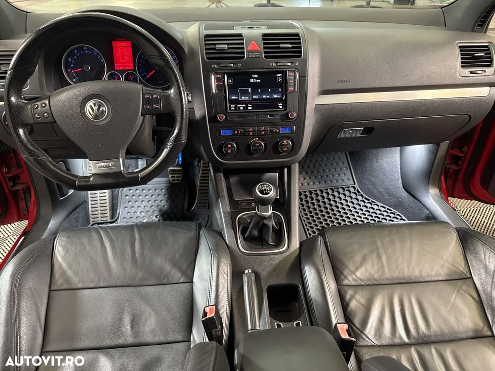 Volkswagen Golf 2.0 GTI - 9
