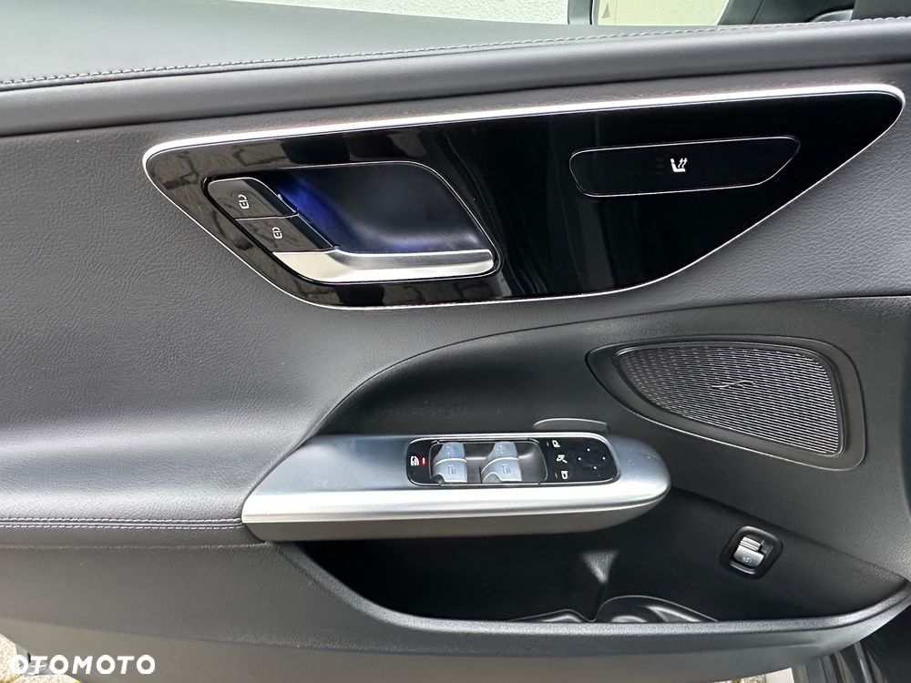 Mercedes-Benz Klasa C 220 d 9G-TRONIC AMG Line - 32