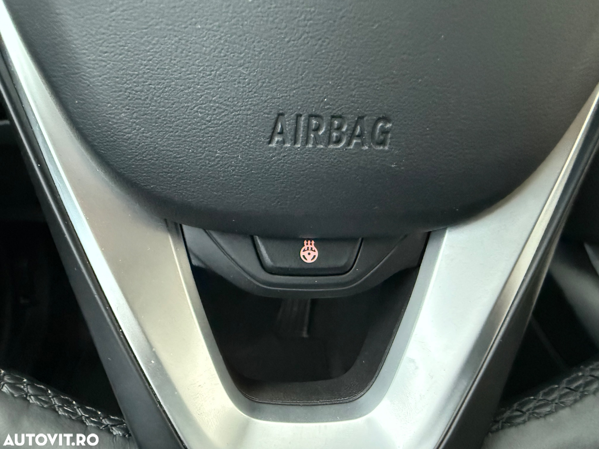 BMW Seria 3 330d Aut. Sport Line - 26