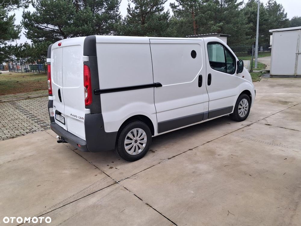 Opel Vivaro - 10
