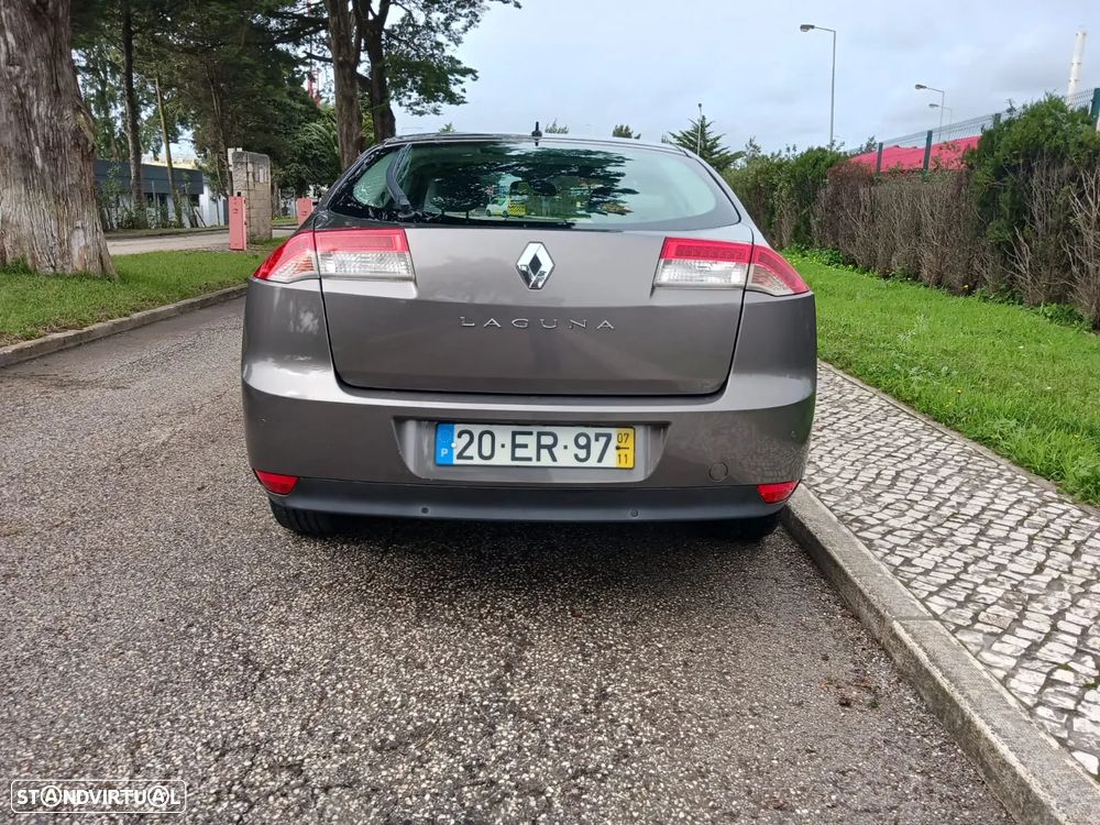 Renault Laguna 2.0 dCi Dynamique S - 14