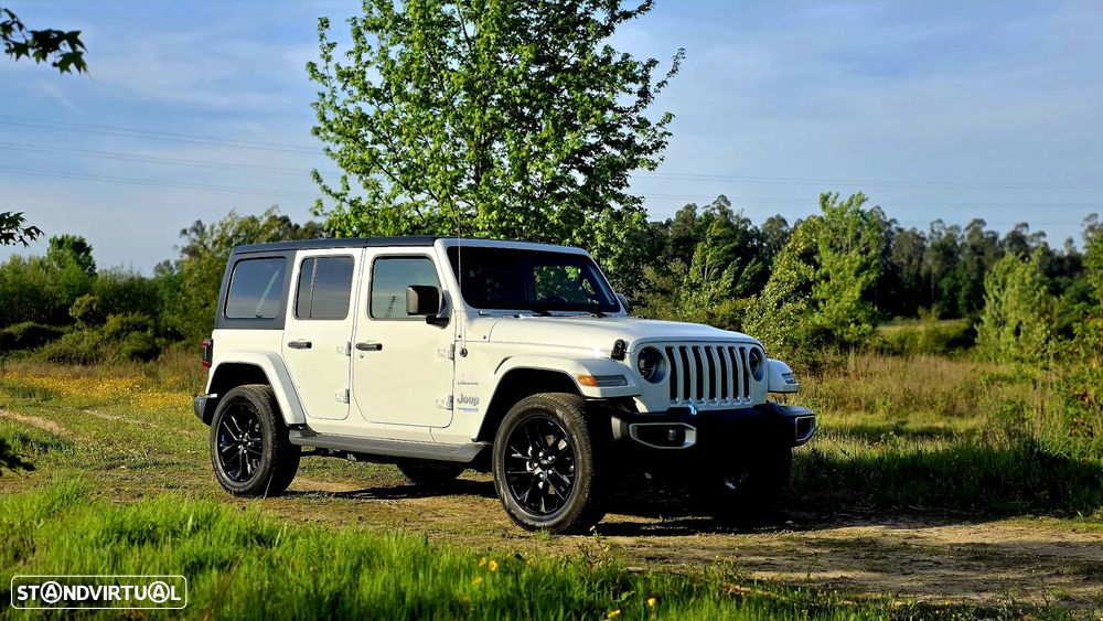 Jeep Wrangler Unlimited - 1