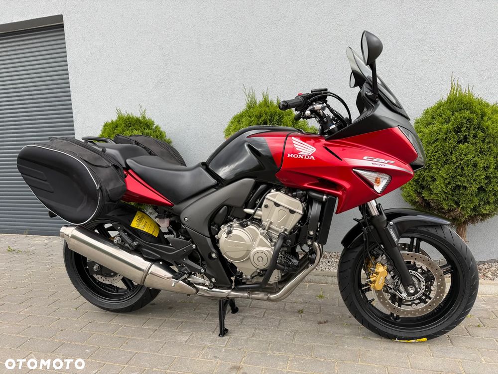 Honda CBF - 2