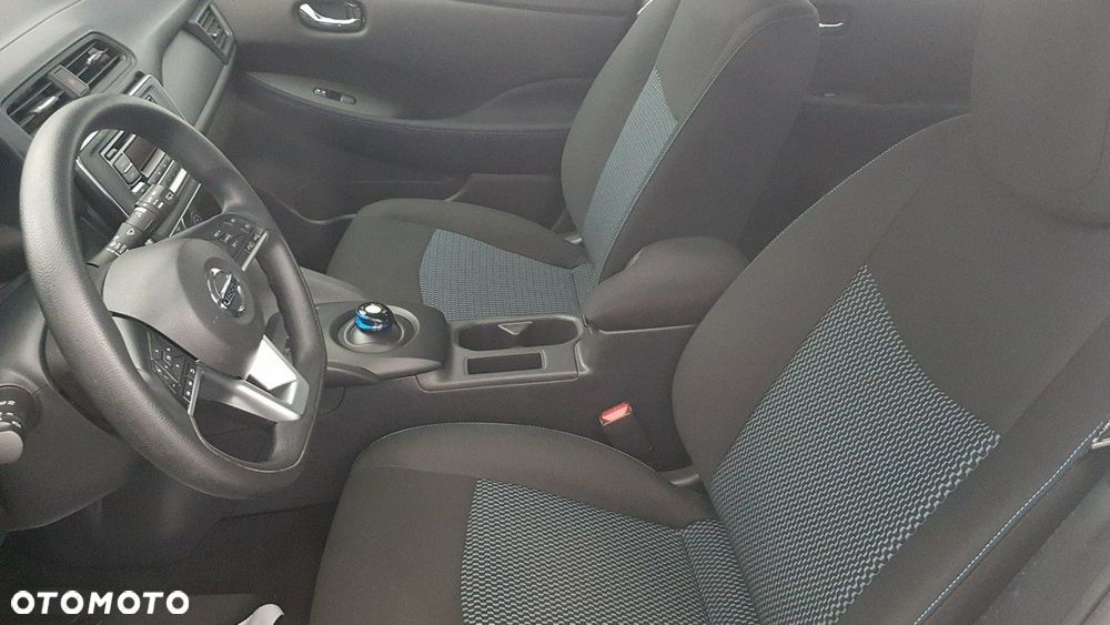 Nissan Leaf - 13