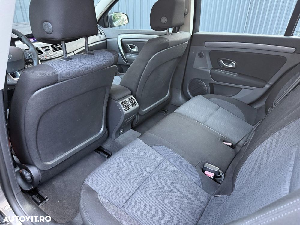 Renault Laguna - 9