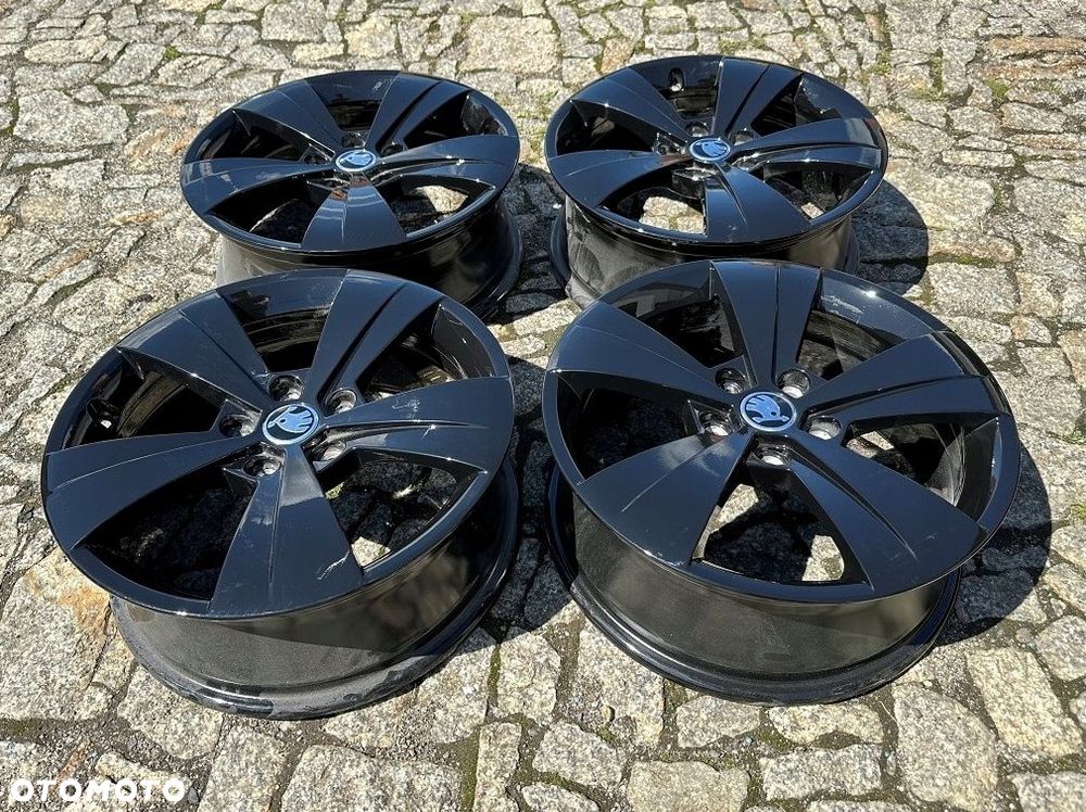 Felgi Alu Skoda Superb 3 III 5x112 17 3V 3V0 - 4