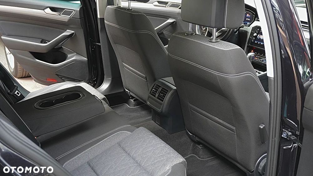 Volkswagen Passat 2.0 TDI EVO Business DSG - 16