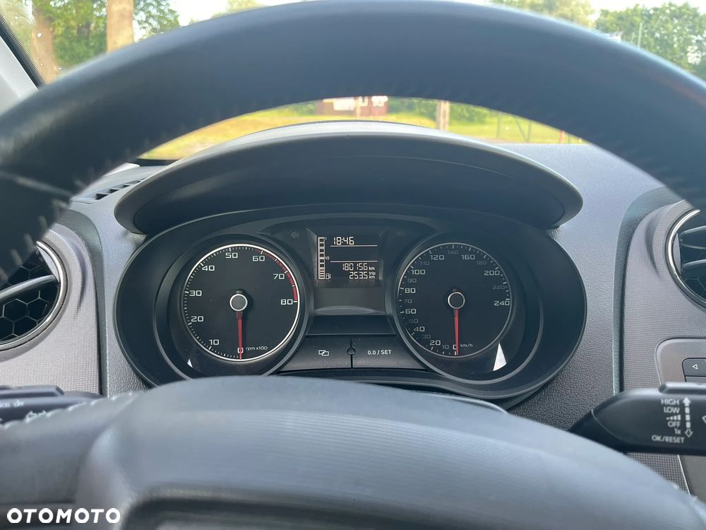 Seat Ibiza SC 1.4 16V Style - 12
