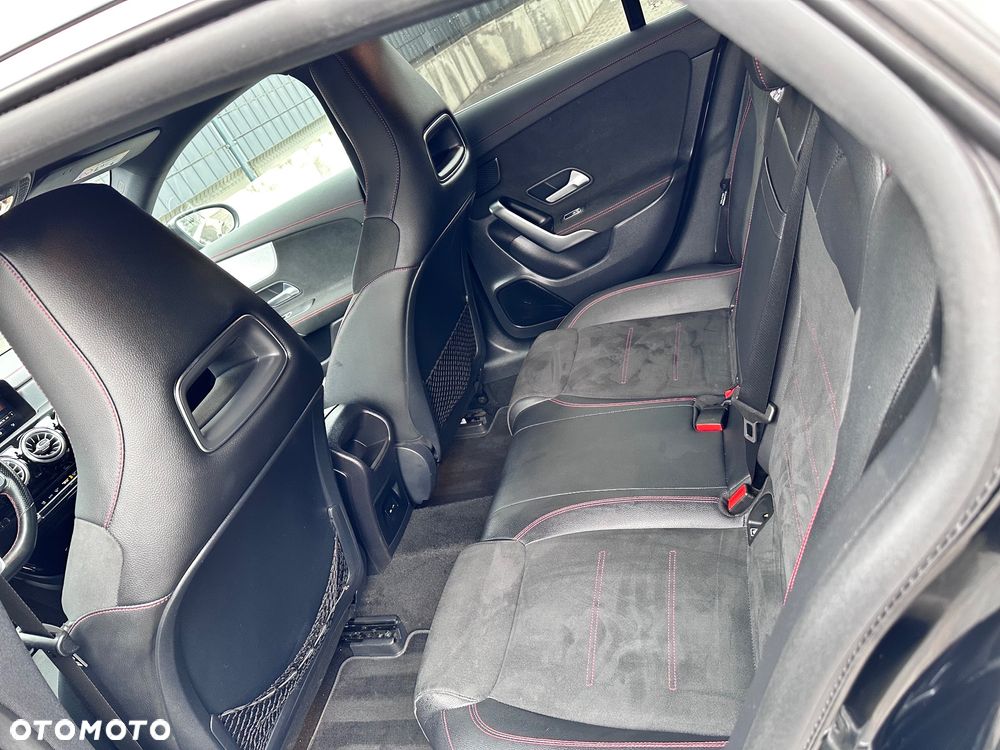 Mercedes-Benz CLA - 19