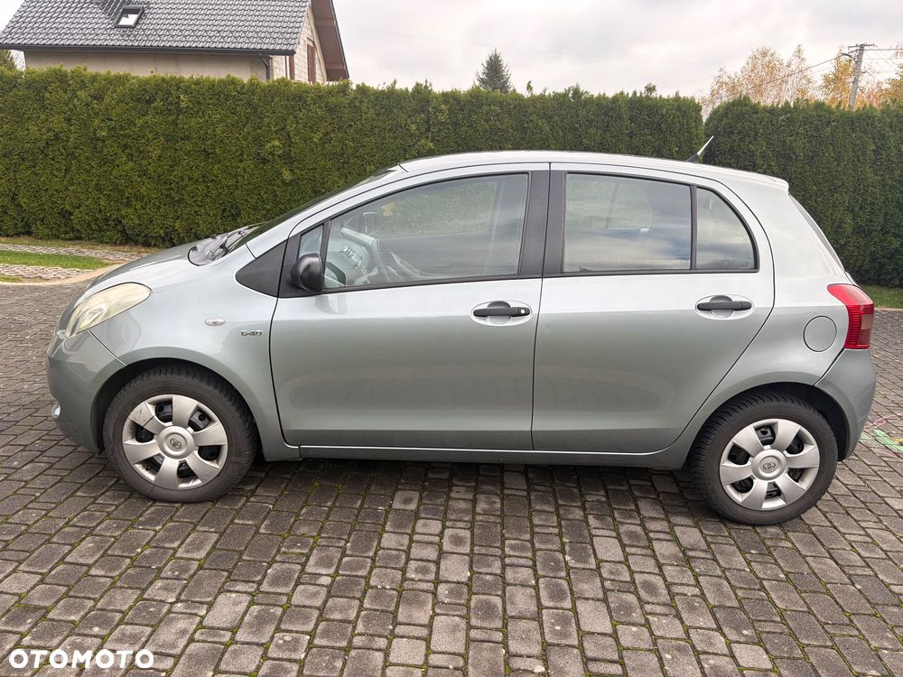 Toyota Yaris 2008 photo 3