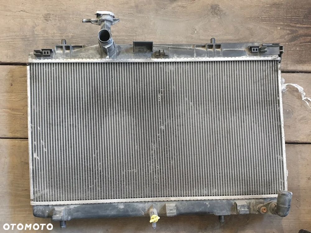TOYOTA YARIS III LIFT 1.5 17-19 chłodnica wody + klimy