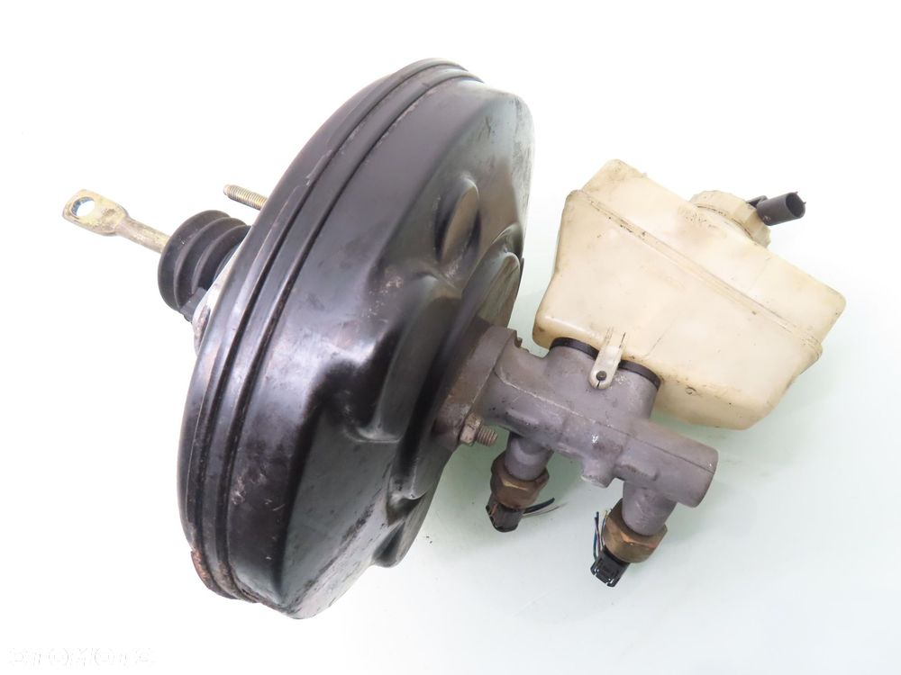 SERWO BMW E46 320 d 6753008 - 2