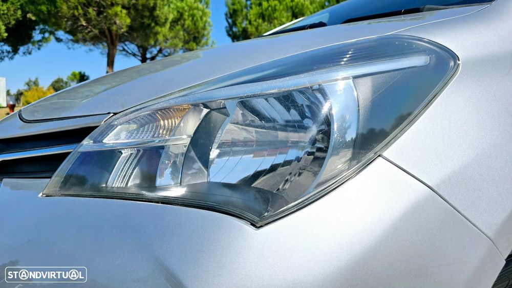 Toyota Yaris 1.0 VVT-i Comfort+P.Style - 10