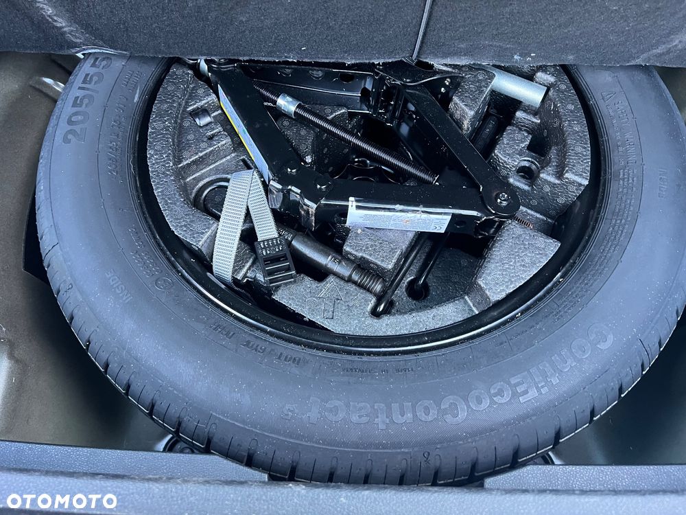 Skoda Superb 1.6 TDI DSG Ambition - 39