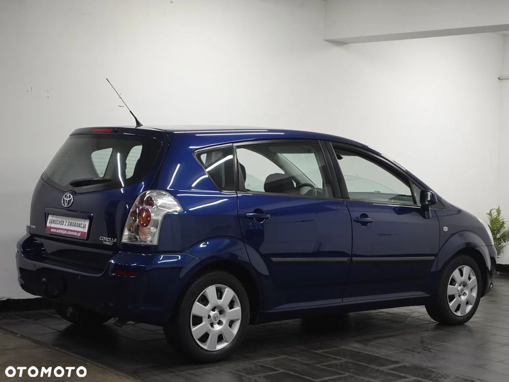 Toyota Corolla Verso 1.8 Edition - 10