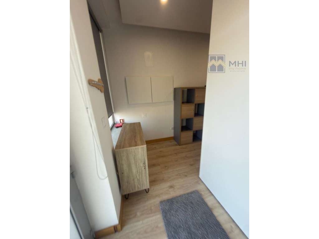 Arrenda-se Apartamento T1 totalmente equipado em Vila Maior - Sta M... - Grande imagem: 3/26